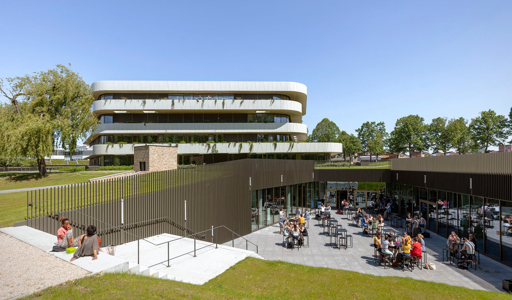 outside terrace of the Penta restaurant
